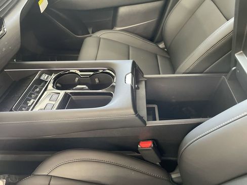 Certified 2025 Nissan Murano SL w/ Cargo Package image 26