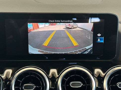 Certified 2022 Mercedes-Benz GLA 250 image 27