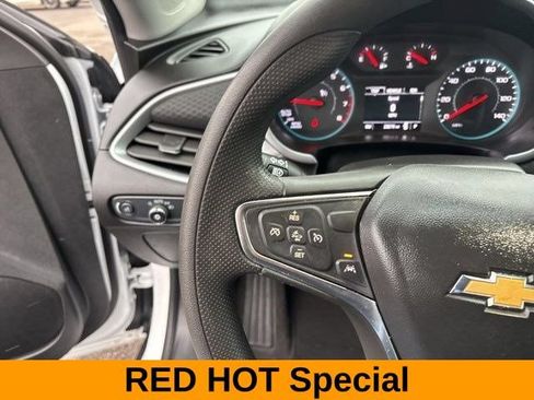 Used 2024 Chevrolet Malibu LS w/ Driver Confidence Package FWD image 17