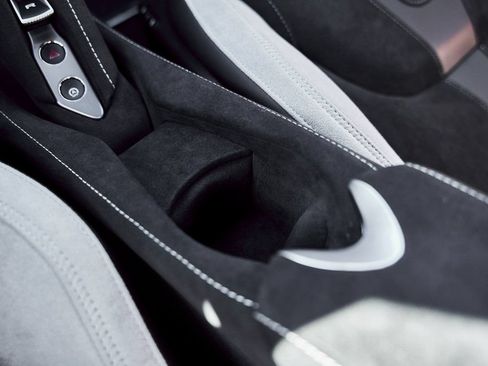 Used 2024 McLaren 750S RWD image 62