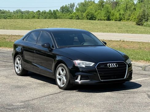 Used 2019 Audi A3 2.0T Premium image 1