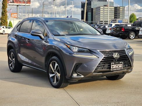 Used 2018 Lexus NX 300 FWD image 3