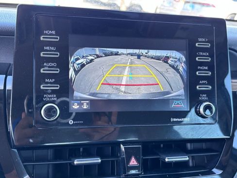 Used 2021 Toyota Camry SE w/ Convenience Package FWD image 29