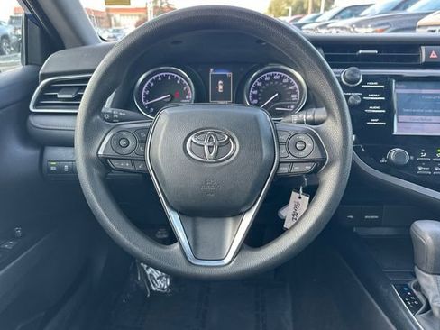 Used 2020 Toyota Camry LE image 16