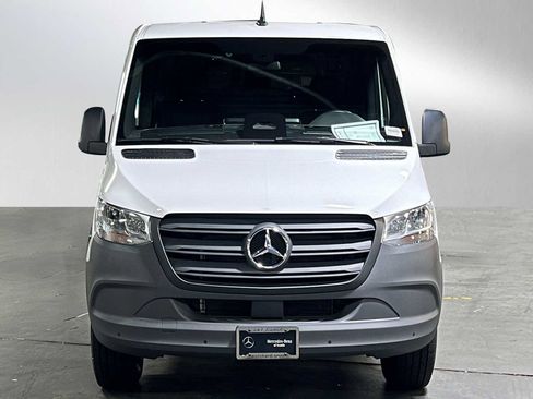 Used 2025 Mercedes-Benz Sprinter 2500 image 8