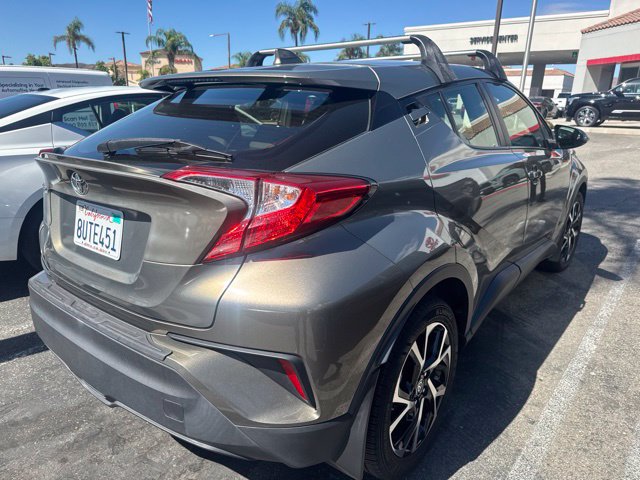 Used 2021 Toyota C-HR XLE FWD image 4