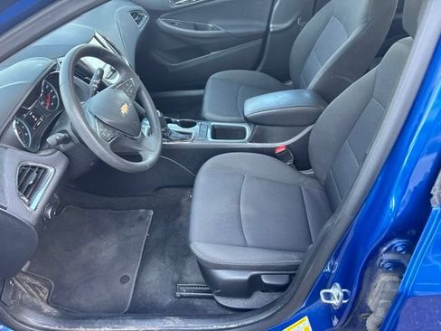 Used 2018 Chevrolet Cruze LT FWD image 5