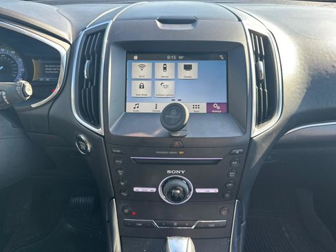 Used 2016 Ford Edge Titanium AWD/4WD image 8