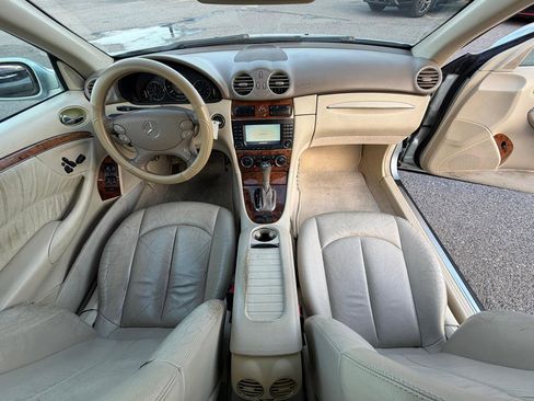Used 2007 Mercedes-Benz CLK 350 Cabriolet image 12