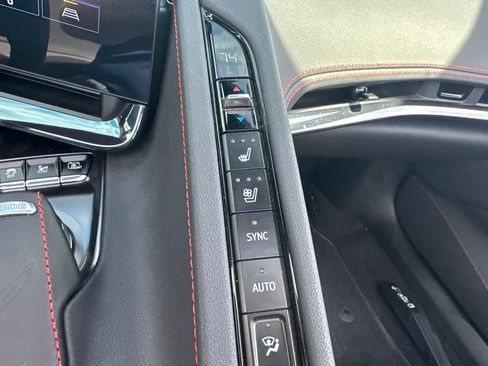 Used 2023 Chevrolet Corvette Stingray Preferred Conv w/ Stealth Interior Trim Package RWD image 18