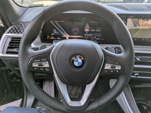 Used 2025 BMW X5 sDrive40i w/ Premium Package image 15