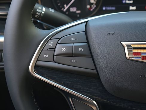 New 2026 Cadillac XT5 Premium Luxury FWD image 17