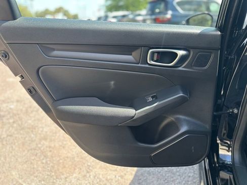Used 2025 Honda Civic Sport image 33