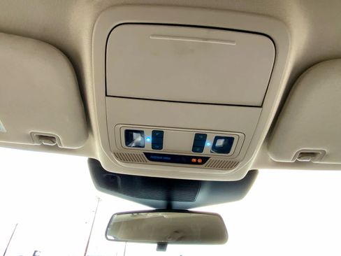 Used 2022 Ford Explorer XLT AWD/4WD image 49