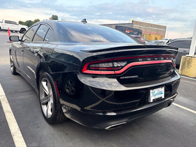Used 2016 Dodge Charger R/T RWD image 13