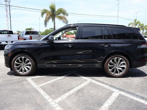 New 2025 Lincoln Aviator 2WD w/ Jet Appearance Package image 4