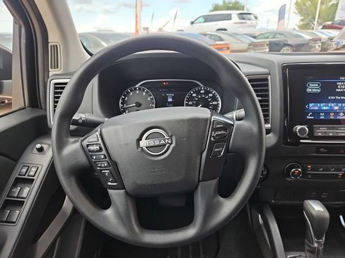 Used 2023 Nissan Frontier SV AWD/4WD image 28