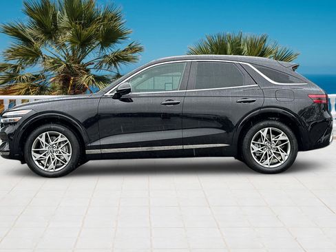 Used 2024 Genesis GV70 2.5T w/ Advanced Package image 7