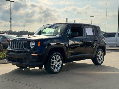 Certified 2023 Jeep Renegade Limited image 24