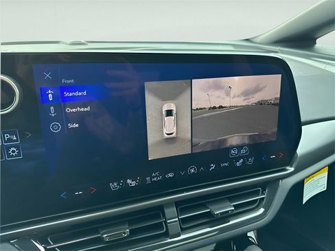 New 2025 Chevrolet Equinox EV RS image 30