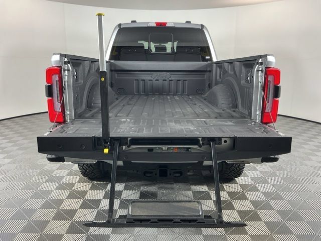 Certified 2024 Ford F350 Platinum w/ Tremor Off-Road Package AWD/4WD image 8