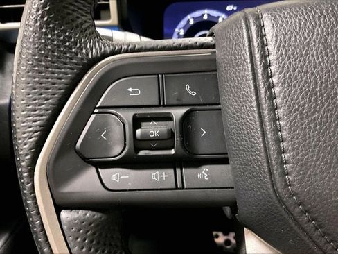 Certified 2025 Toyota Tacoma TRD Sport AWD/4WD image 19