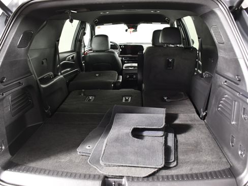 Used 2025 Chevrolet Traverse Z71 AWD/4WD image 48