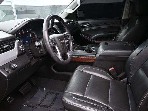 Used 2020 GMC Yukon SLT w/ Open Road Package RWD image 11