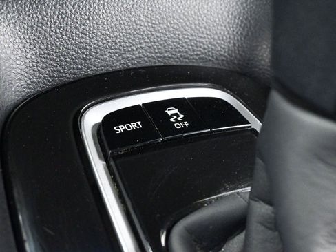 Used 2022 Toyota Corolla SE FWD image 23