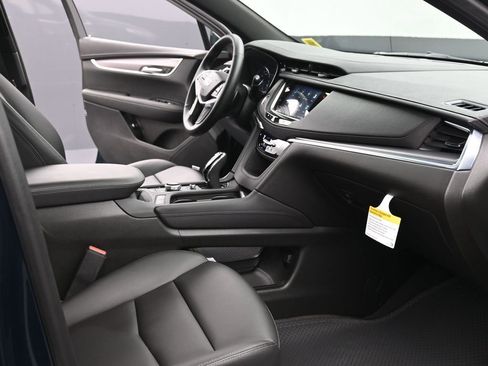 Used 2026 Cadillac XT5 Luxury AWD/4WD image 11