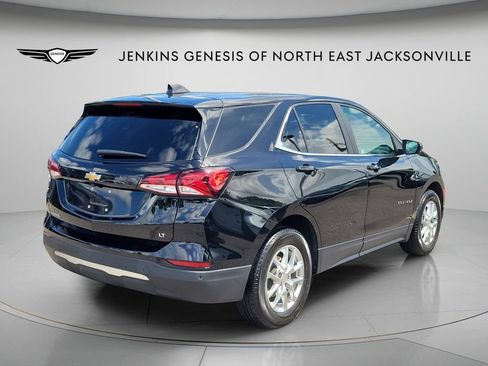 Used 2022 Chevrolet Equinox LT FWD image 2