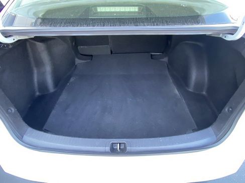 Used 2023 Toyota Corolla LE image 24