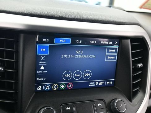 Used 2023 GMC Acadia SLE w/ Driver Convenience Package FWD image 21