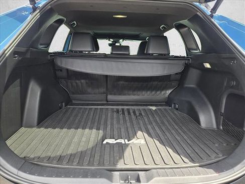 Used 2022 Toyota RAV4 XSE AWD/4WD image 6