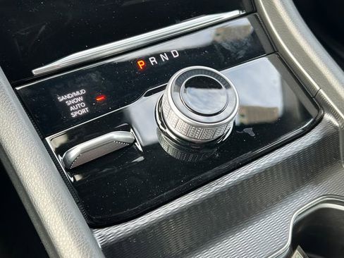 New 2026 Jeep Grand Cherokee Altitude image 25