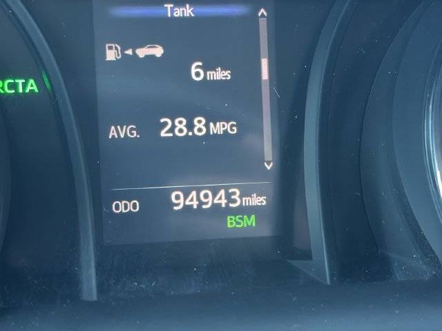 Used 2019 Toyota Camry SE w/ Convenience Package FWD image 29