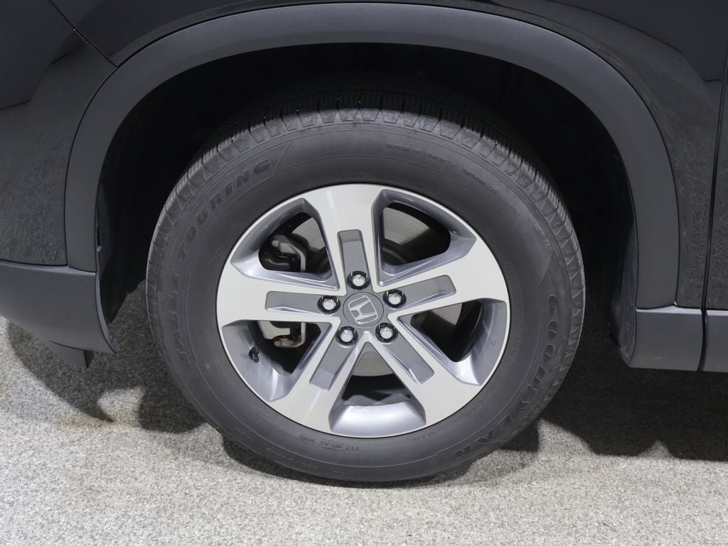 Used 2025 Honda Pilot EX-L image 8