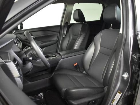 Certified 2025 Nissan Rogue SV w/ SV Premium Package image 9