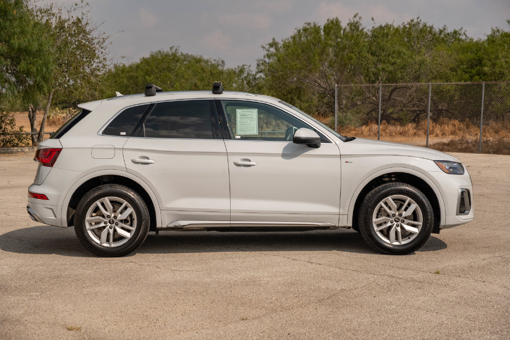 Used 2023 Audi Q5 2.0T Premium w/ Convenience Package AWD/4WD image 9