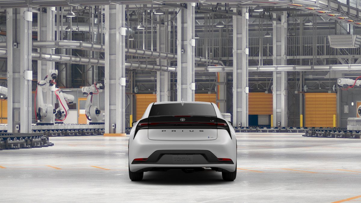 New 2027 Toyota Prius LE AWD/4WD image 8