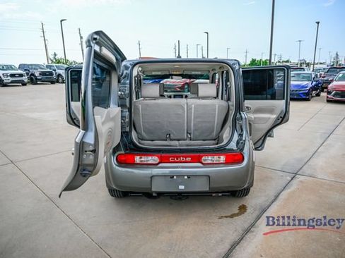 Used 2011 Nissan Cube 1.8 SL w/ SL Preferred Pkg FWD image 17