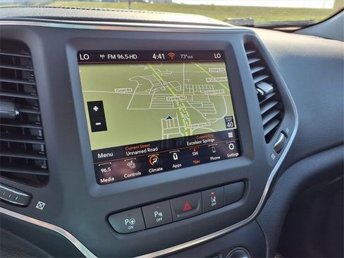 Used 2023 Jeep Cherokee Altitude Lux image 59