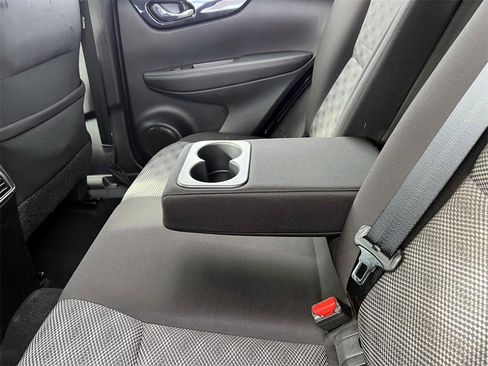 Used 2019 Nissan Rogue Sport SV w/ All-Weather Package image 13