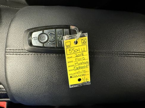 Used 2018 Ford Mustang Premium image 26