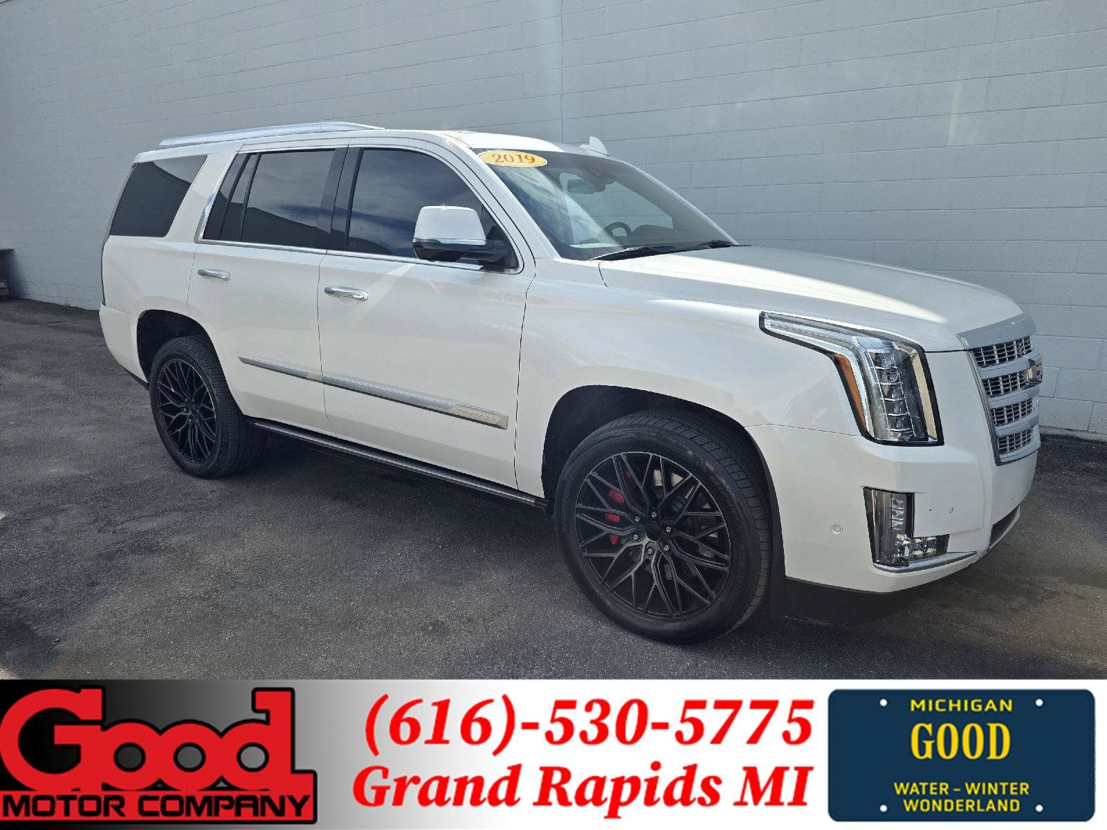 Used 2019 Cadillac Escalade Premium Luxury w/ LPO, Radiant Package AWD/4WD image 1
