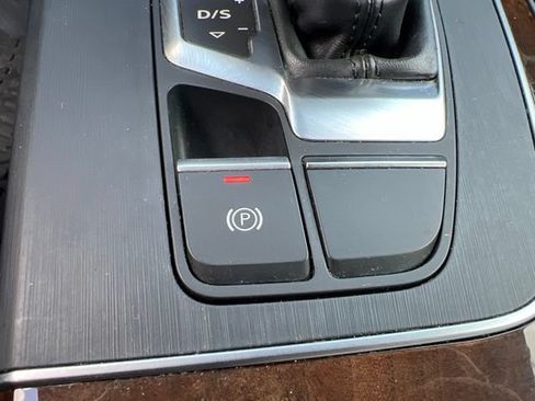 Used 2018 Audi Q5 2.0T Premium Plus w/ Premium Plus Package AWD/4WD image 27