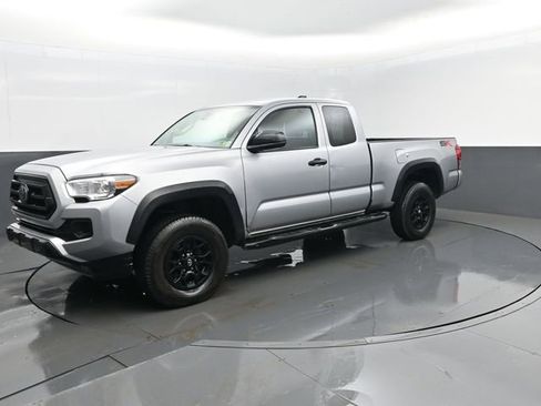Used 2020 Toyota Tacoma SR w/ SX Package image 1