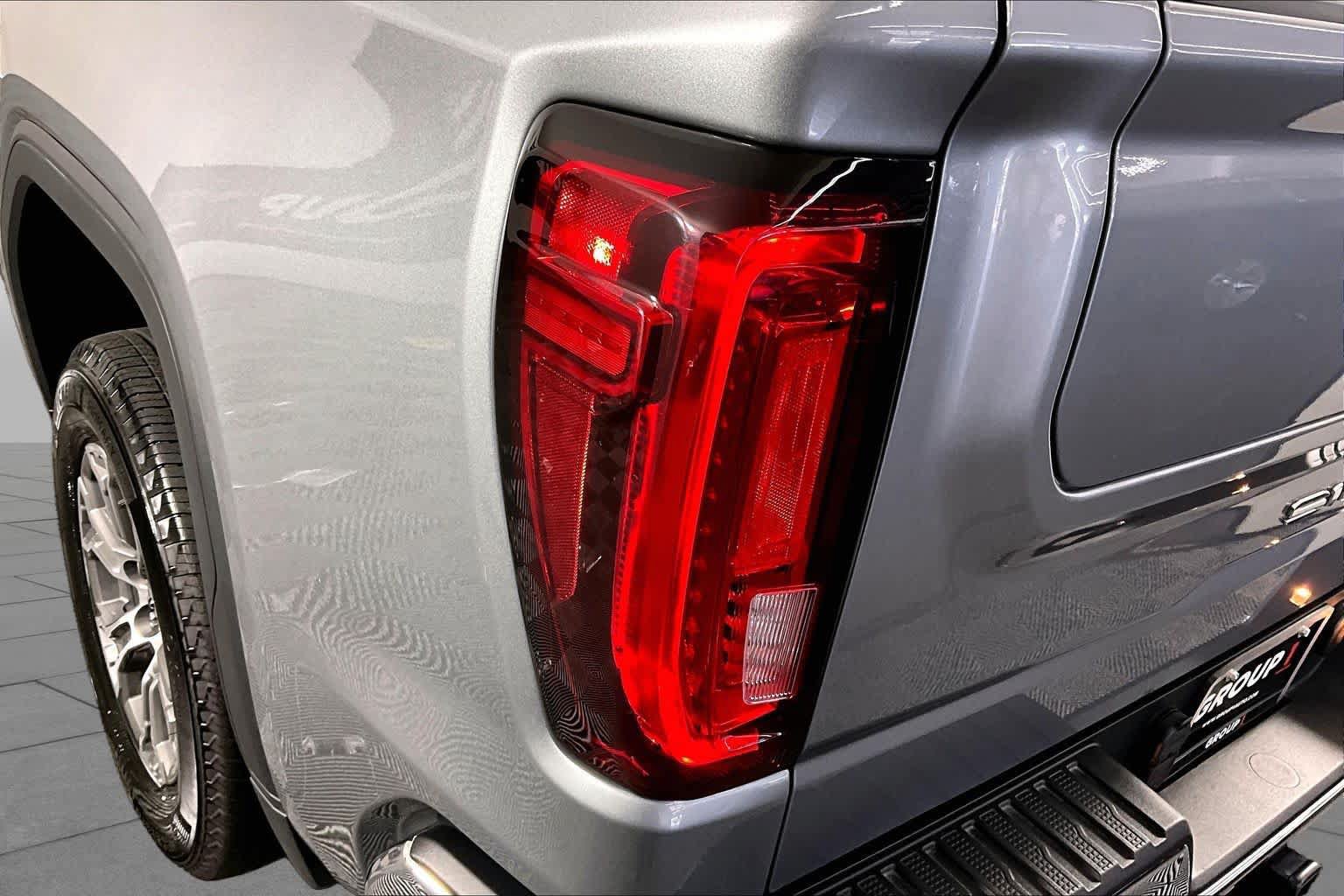 Certified 2026 GMC Sierra 1500 SLT AWD/4WD image 33