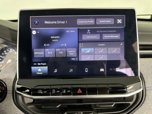 Used 2024 Jeep Compass Latitude image 6