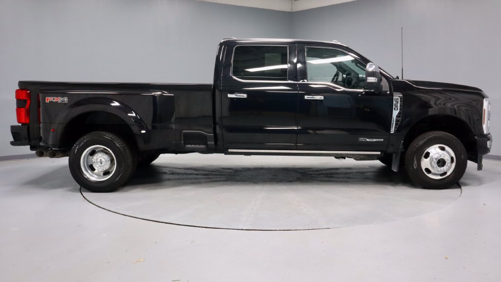 Certified 2024 Ford F350 Platinum AWD/4WD image 13